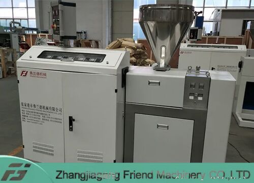 최신 회사 블로그 플라스틱 추출기 기계 는 어떻게 제품 품질 과 비용 통제 를 향상 시킬 수 있습니까?