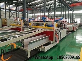 좋은 가격 세륨 PVC 분말 개악 WPC 압출기 1240mm 널 폭 없음 온라인으로