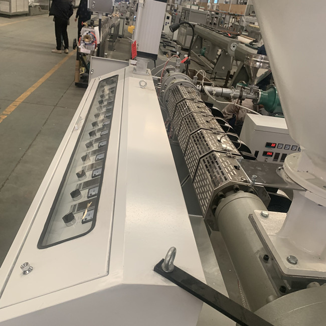 140RPM LDPE 플라스틱 필름 재활용 압출기 장비 3