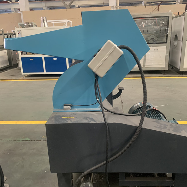 저잡음 10mm 벽 간격 PVC 쇄석기 기계 1300kg/H 4