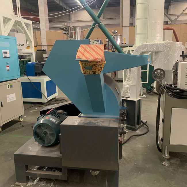 저잡음 10mm 벽 간격 PVC 쇄석기 기계 1300kg/H 0