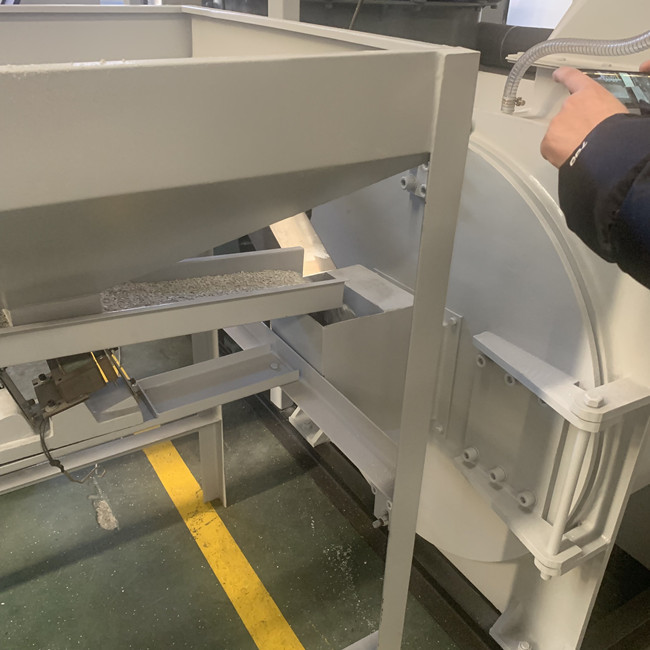 PP PVC PE 산업적 분쇄기 기계 300 kg/H고 출력 6